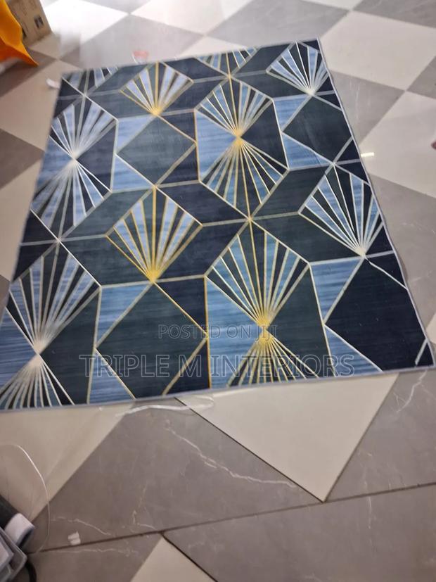 Luxury-Resolution Accent Carpets | Lint-Free Finish - main view