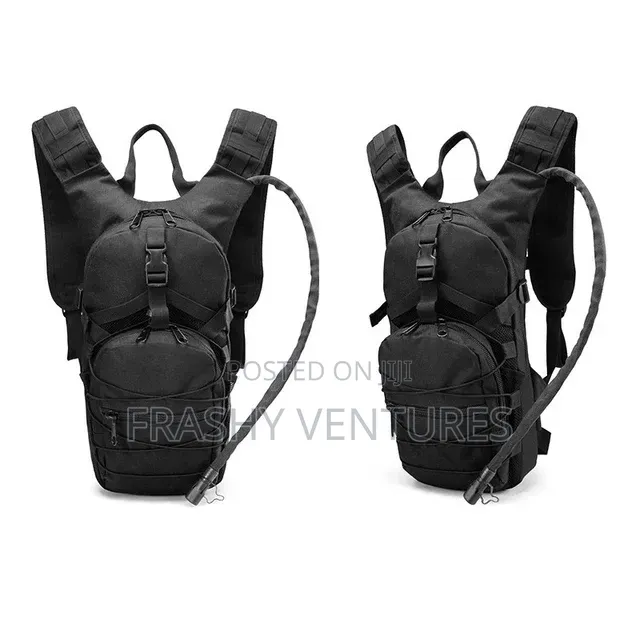 Camel Hydratipn Bag Inclusive of Water Bladder