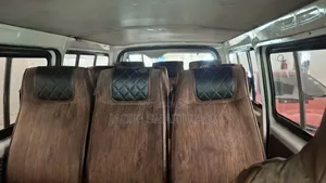 Toyota HiAce 2014 White
