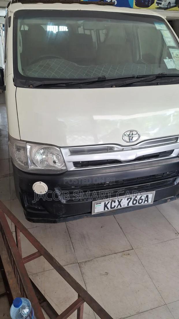 Toyota HiAce 2014 White - thumbnail 5