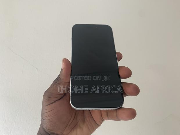 Apple iPhone 15 128 GB White - thumbnail 2