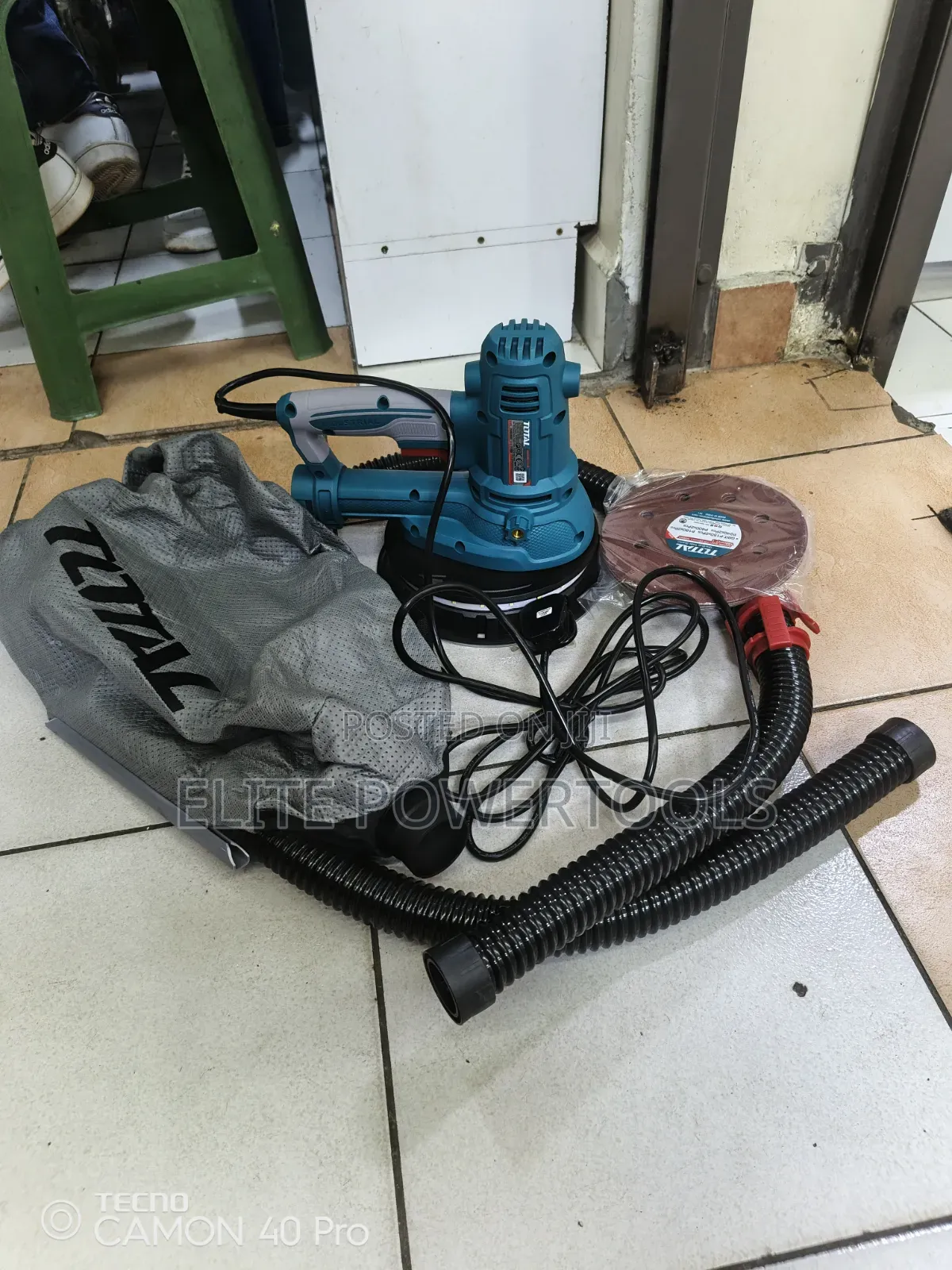 Total Drywall Sander 850w 180mm