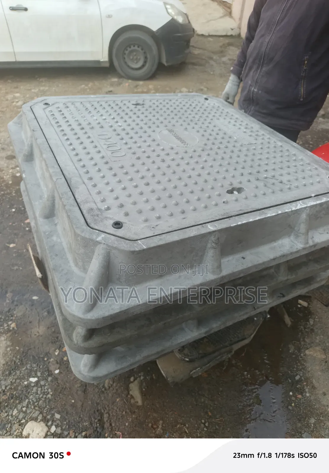 Highway 40t Heavy Duty Lockable Manhole Cover 600*600
