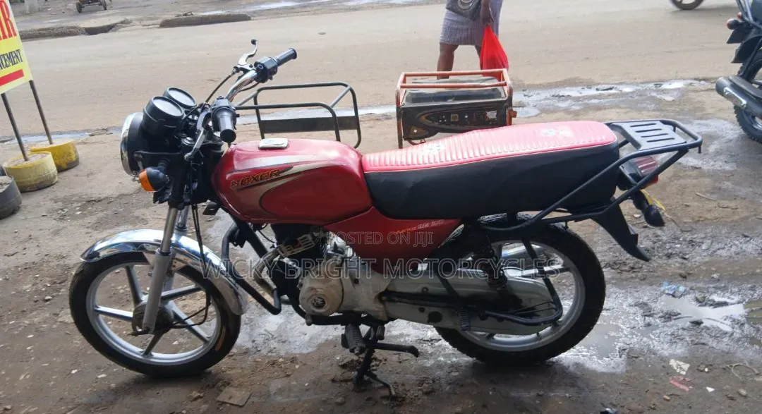 Bajaj Boxer 100 2023 Red