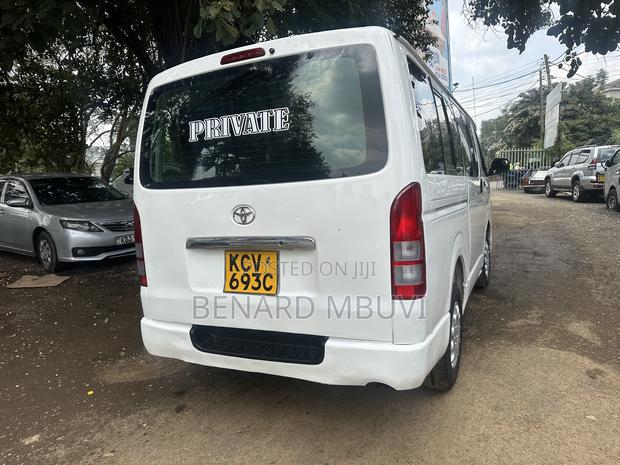 Toyota HiAce 2013 White - thumbnail 2