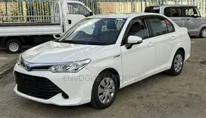 Toyota Axio 2018 White