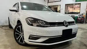 Volkswagen Golf 1.4T TSI FWD 2020 Pearl