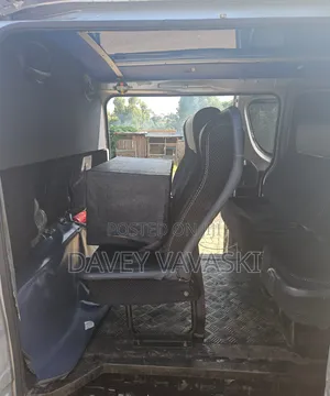 New Toyota HiAce 2006 Silver