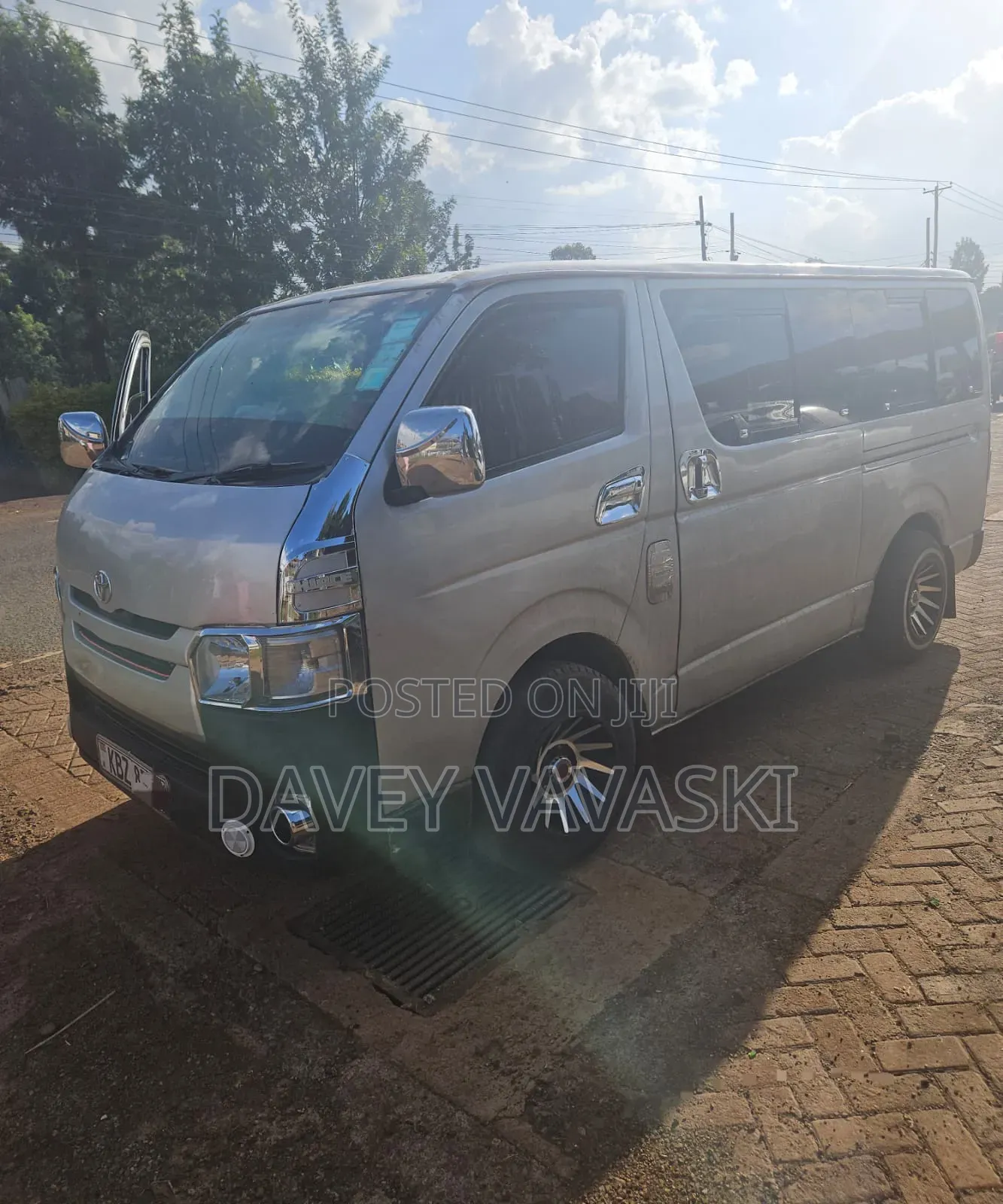 New Toyota HiAce 2006 Silver