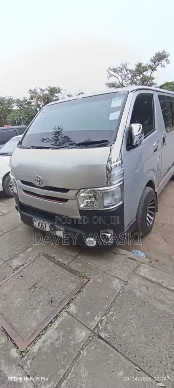New Toyota HiAce 2006 Silver