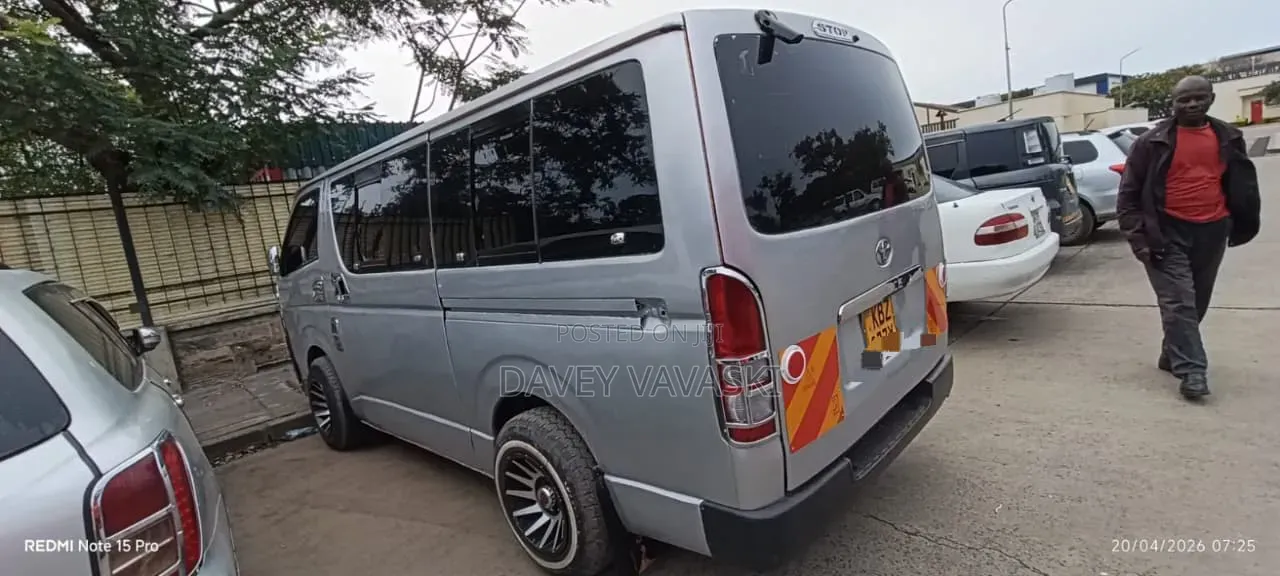 New Toyota HiAce 2006 Silver