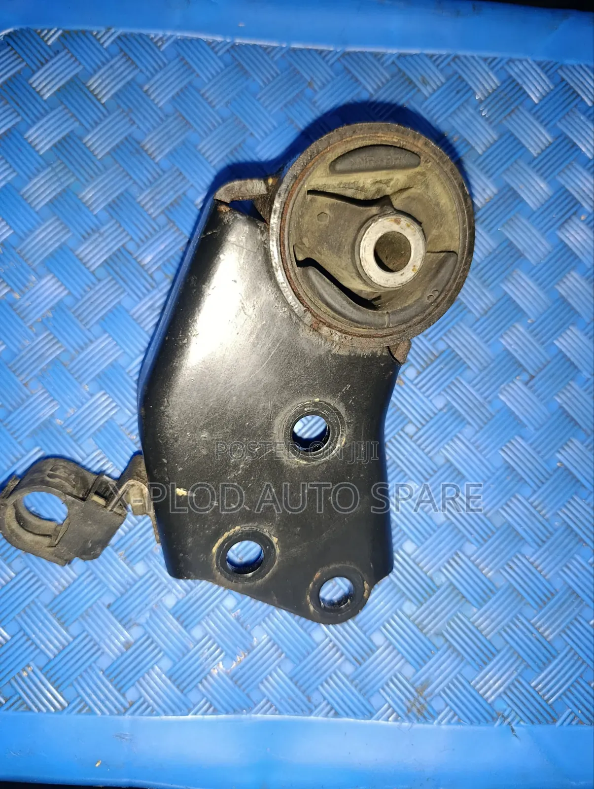 Suzuki (Maruti, Every,Jimny)-Gearbox Mounting