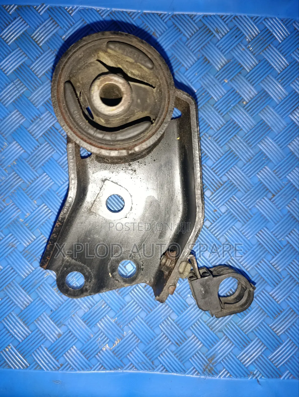 Suzuki (Maruti, Every,Jimny)-Gearbox Mounting