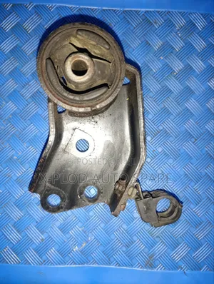 Suzuki (Maruti, Every,Jimny)-Gearbox Mounting