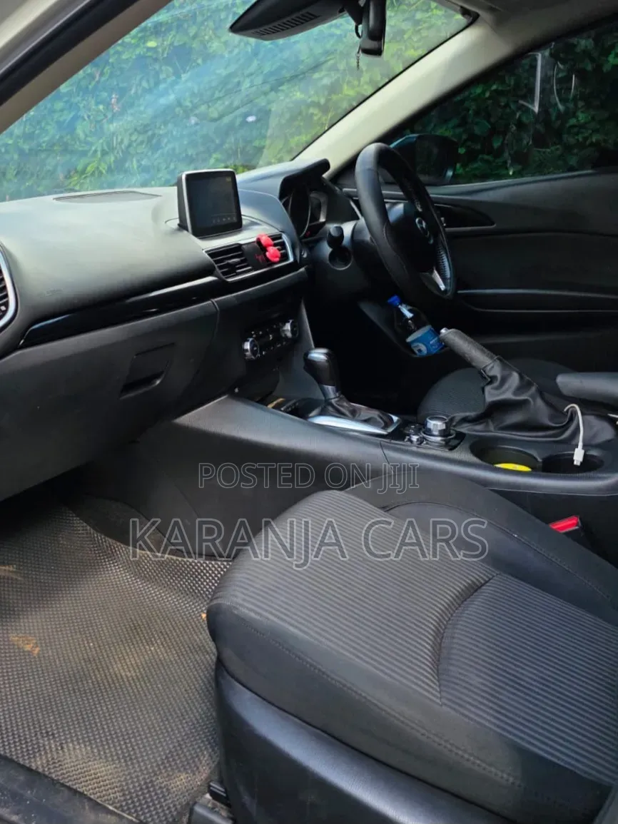 Mazda Axela 2015 White