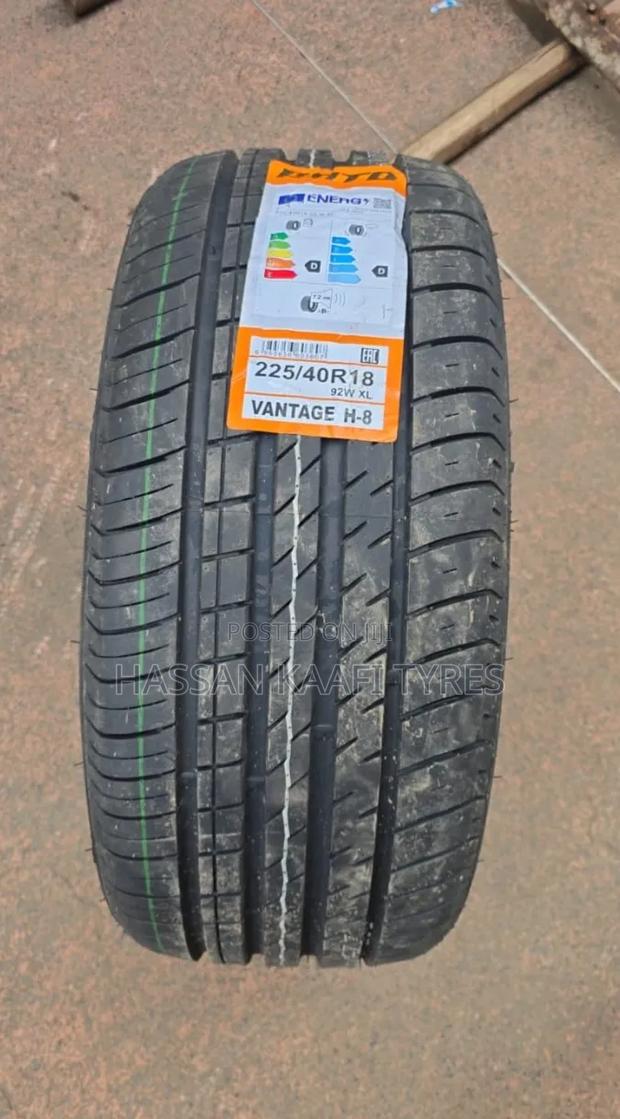 225/40r18 Boto Tyre