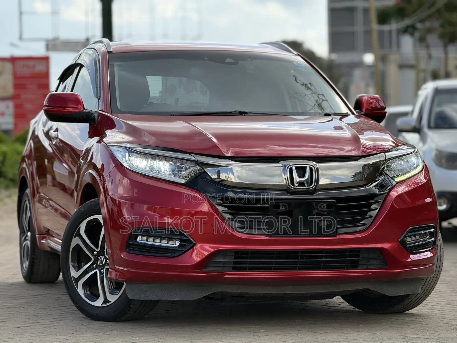 Honda Vezel 1.5 Hybrid 2WD 2019 Red