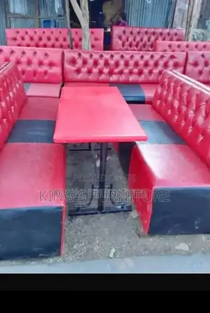 Bar/Restaurant/Waiting Benches