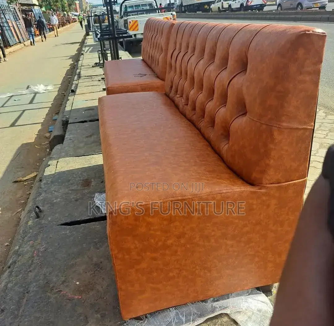 Bar/Restaurant/Waiting Benches