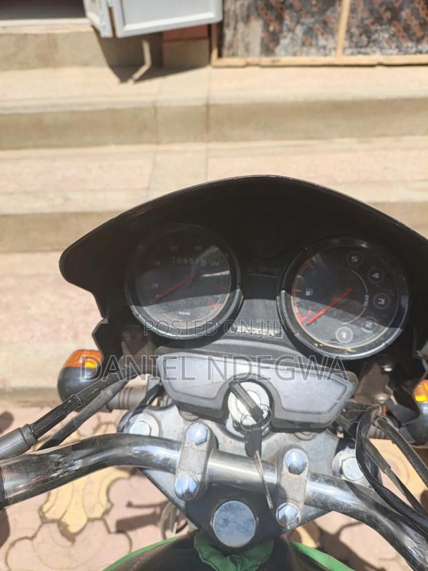 Bajaj Boxer 125 2023 Black - thumbnail 3