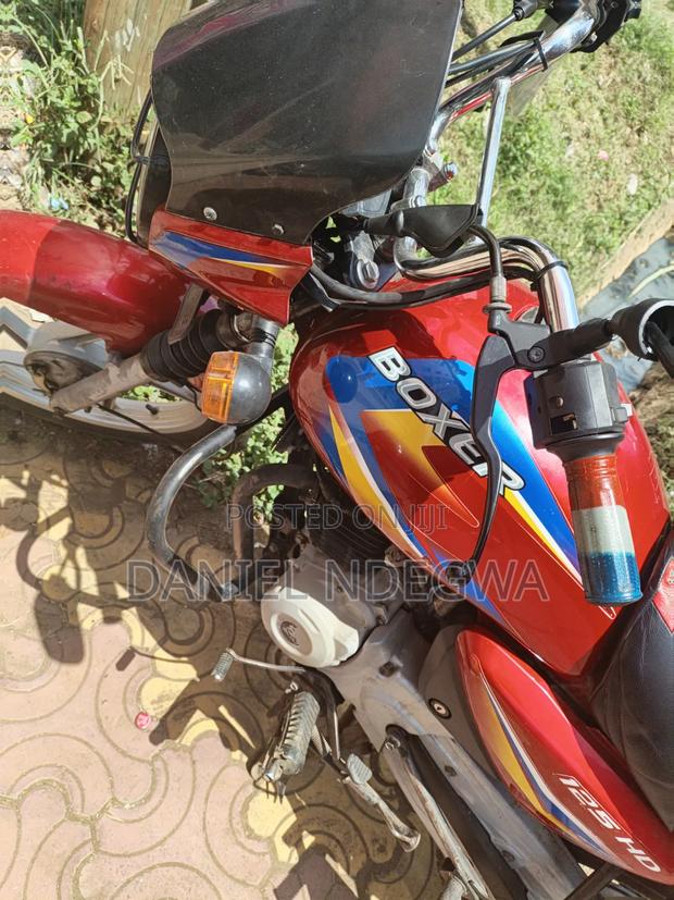 Bajaj Boxer 125 2025 Red - thumbnail 3