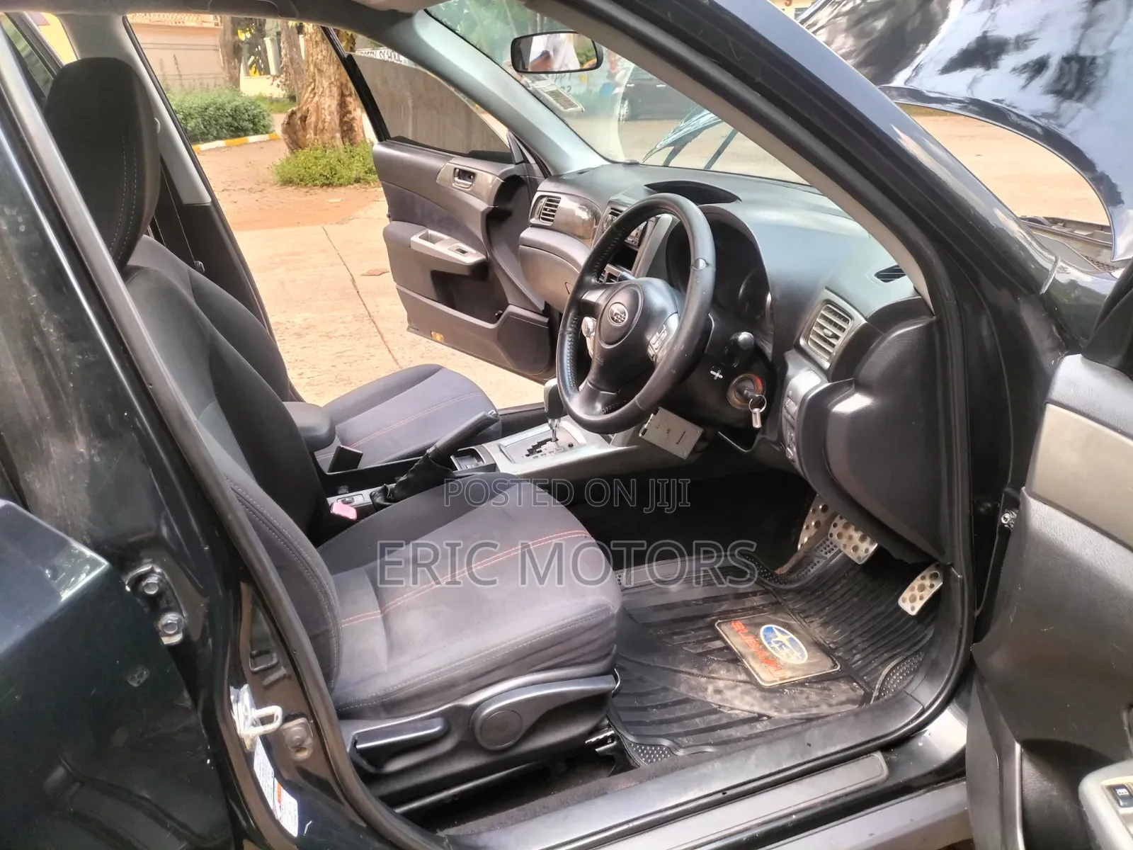 Subaru Forester 2010 Black