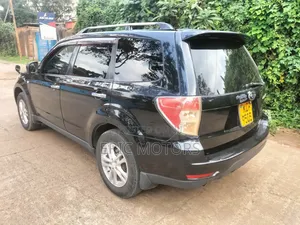 Subaru Forester 2010 Black