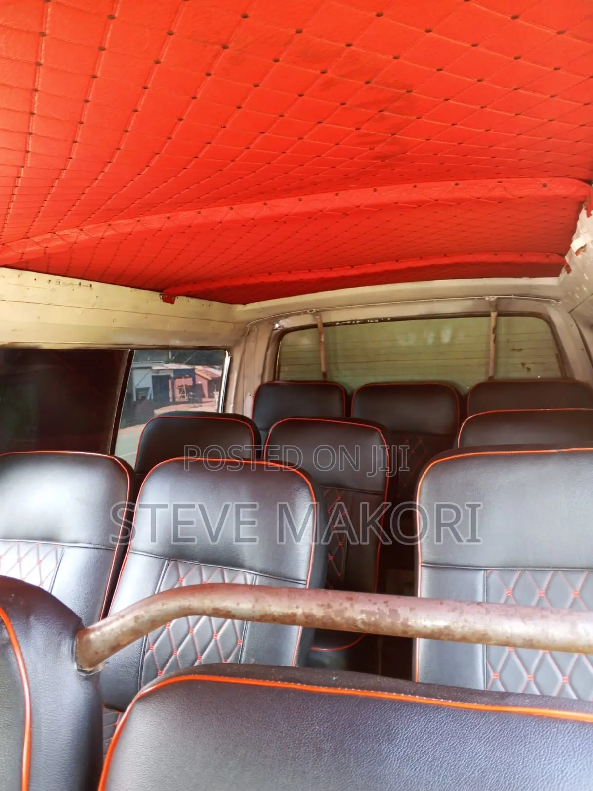 Nissan Caravan (Urvan) 2002 Gold