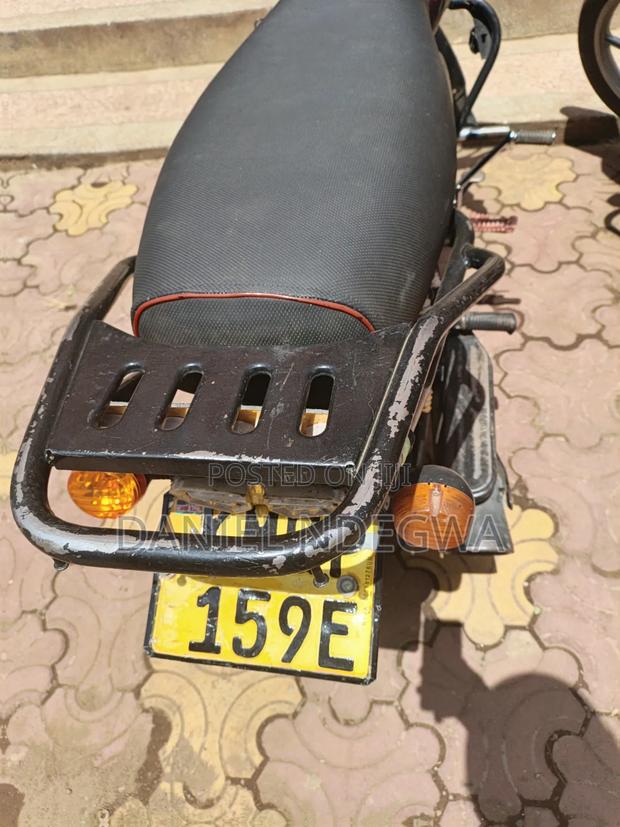 Bajaj Boxer 125 2025 Black