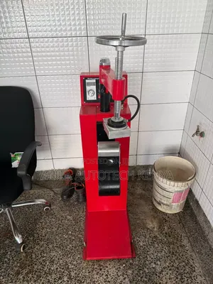 Highly Performing and Recommended Big Tyre Vulcanizing Machine Wula