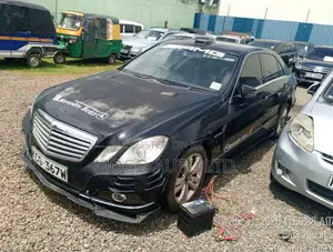 Mercedes-Benz E200 2010 Black