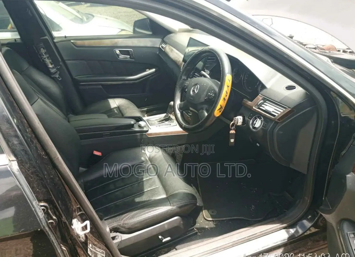 Mercedes-Benz E200 2010 Black