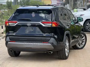 Toyota RAV4 Limited AWD 2019 Black