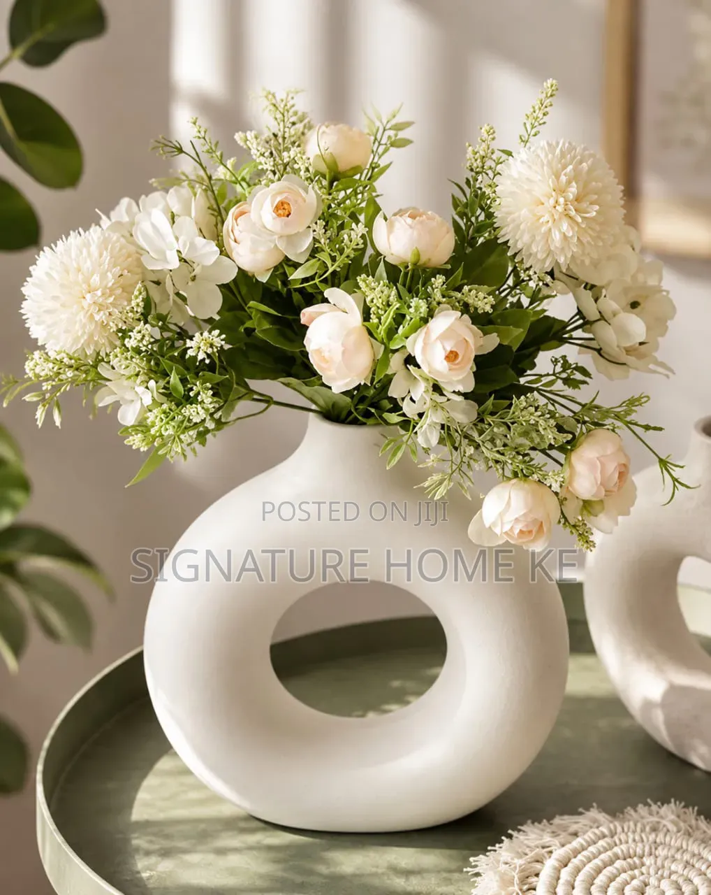 Doughnut Shaped Flower Vase