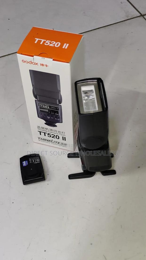 Professional Godox Tt520 Camera Flash for Studio Photography - thumbnail 2
