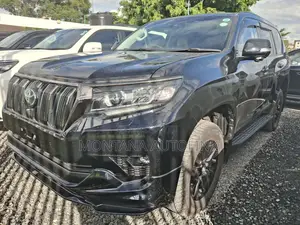 Toyota Land Cruiser Prado 2.8 2021 Black