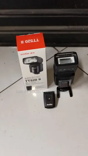 Godox Tt520 Pro Camera Flash for Wedding and Studio Shoots Bright