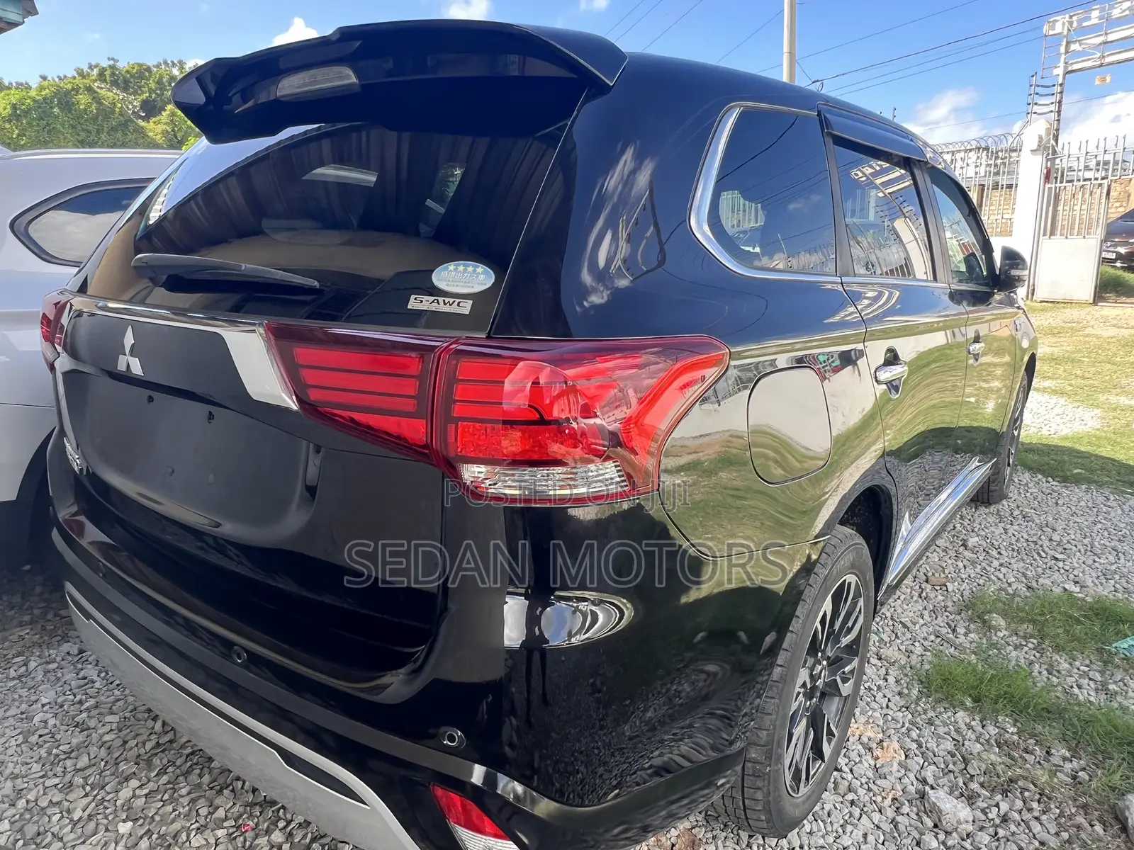 Mitsubishi Outlander 2019 Matt Black