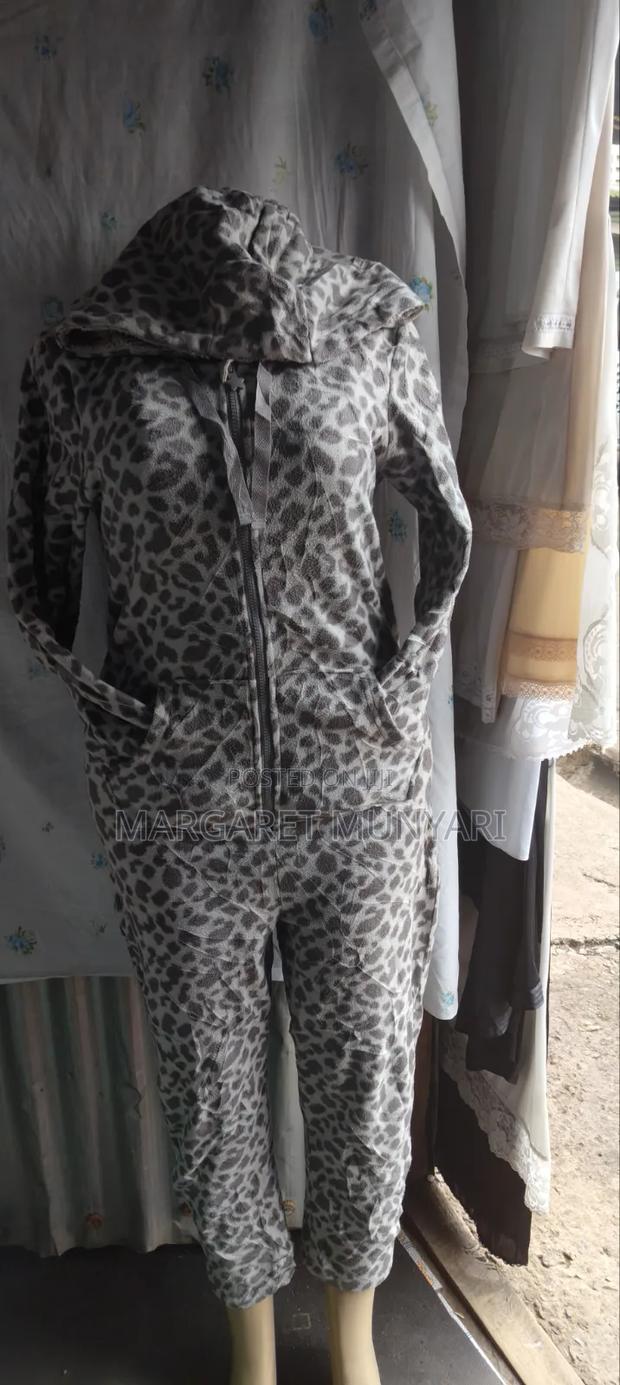 Cleam White and Animal Print - thumbnail 2