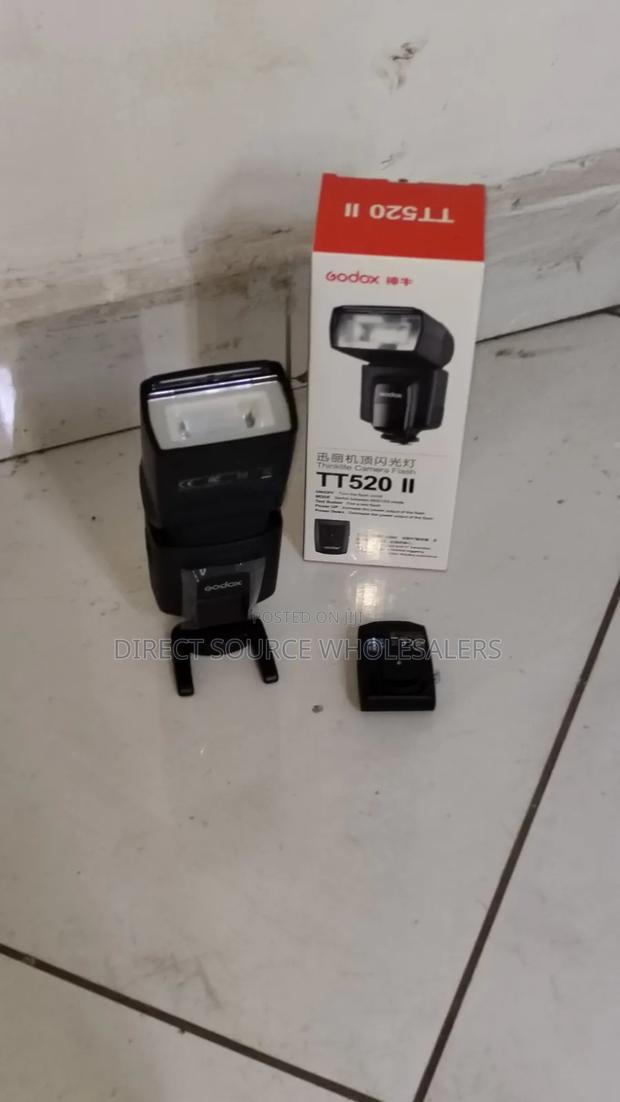 Godox Tt520 Ii Flash With Trigger Bright Portable Lighting Affordable - thumbnail 2