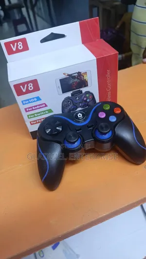 V8 Wireless Game Pad