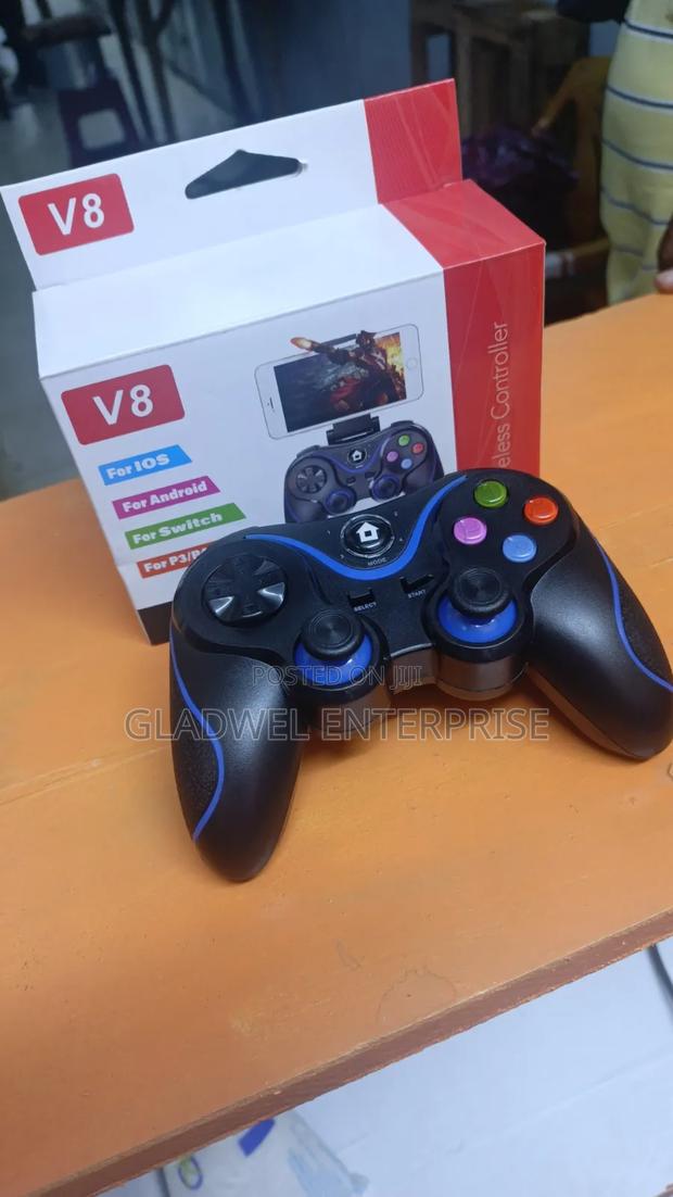 V8 Wireless Game Pad