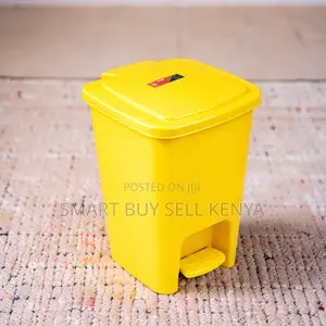 Flexible Usage 30litres Hard Plastic Step Pedal Waste Garbage Dust Bin