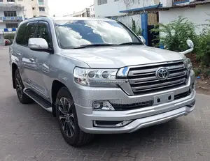 Toyota Land Cruiser 2019 Silver
