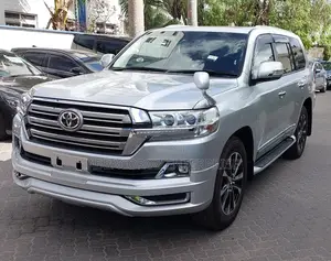 Toyota Land Cruiser 2019 Silver