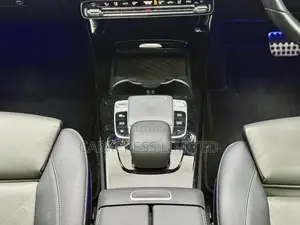 Mercedes-Benz A-Class 2019 White