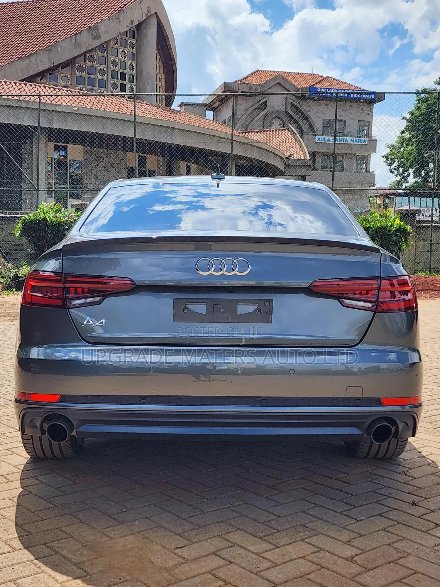 Audi A4 2.0T ultra Premium FWD 2018 Gray