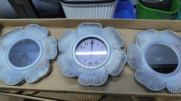 Decorative Wall Clock Set - thumbnail 2