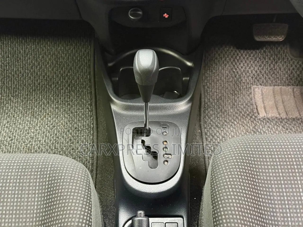 Toyota Vitz 1.0 FWD 5dr 2019