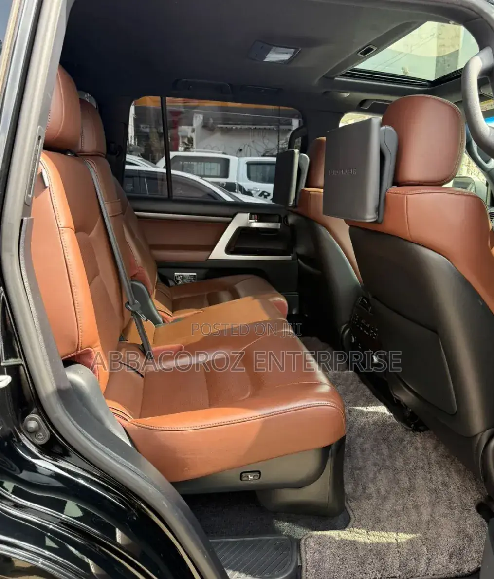 Toyota Land Cruiser 2019 Silver